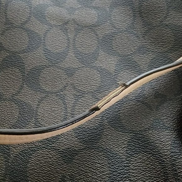 Coach Peyton Signature Convertible Shoulder Bag - Picture 3 of 8
